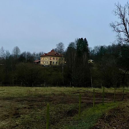 Lidhem Herrgard. Bed & Breakfast Och Mindre Laegenheter Виммербю Экстерьер фото